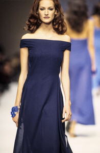 Lanvin1993SS8.thumb.jpg.24b630828f57d64e21347a17b657d852.jpg