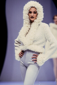 MarinaSpadafora1992FW15.thumb.jpg.0a82b55671d78e8c4e38dae9a81bf483.jpg
