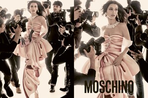 Moschino-Spring-Summer-2017-Bella-Gigi-Hadid-by-Steven-Meisel-05.thumb.jpg.594681e27bbfff28954f3aa2cca8fea2.jpg
