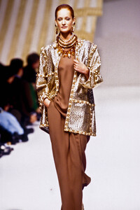 PierreBalmain1993HauteCoutureSS8.thumb.jpg.7d32dce05fc6cf1985131f498c1f0322.jpg
