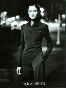 Roversi_Giorgio_Armani_Fall_Winter_1998_99_13.thumb.png.87207ca0b263e767592cff89cabe0468.png