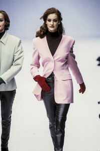 Sportmax1992FW67.thumb.jpg.a08ec45f649d93edc194fcda54139d84.jpg