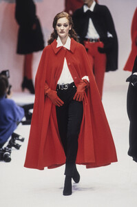 Sportmax1992FW70.thumb.jpg.a82bf6200b05411aa7e259e09bc42d56.jpg