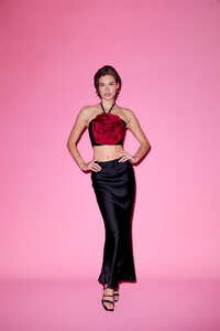 Victorias-Secret-2025-Valentines-Day-Grace-Elizabeth-Blooming-rose-Corset-Top-4.jpg