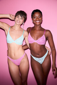 Victorias-Secret-2025-Valentines-Day-Mayowa-Taylor-Tease-Unlined-Demi-Bra-Panty.jpg