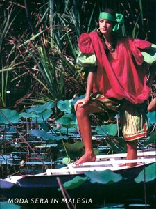 Vogue Italia April 1982 (2) 078.jpg