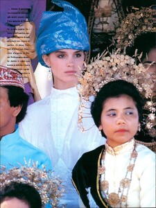 Vogue Italia April 1982 (2) 082.jpg