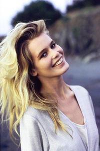 Vogue US September October 1990.png