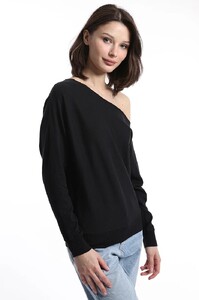 YR6807-001blkcttncashofftheshouldertops.jpg