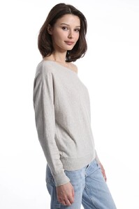 YR6807-052Lththrgreycttncashofftheshouldertops.jpg