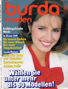 burdaDe0284_01JulieSkarrat.thumb.jpg.92793dd7cfb7264a0ddbca2e5dcec3d7.jpg