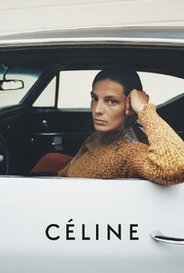 daria-werbowy-by-tyrone-lebon-for-cc3a9line-resort-2015-2.thumb.jpg.284c2823732c4b4629b26c472fb27d64.jpg