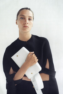 daria-werbowy-by-tyrone-lebon-for-cc3a9line-resort-2015-3.thumb.jpg.f858b5397af2f6fd7c8e2b1f23e4f644.jpg