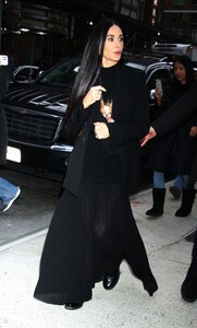 demi-moore-attends-the-substance-screening-with-pilaf-12.04.2024-4.jpg
