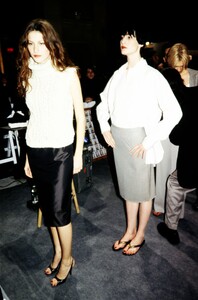 isaacmizrahiss1998backstage2.thumb.JPG.f168ee2fc99fb72f604d0898c992656e.JPG