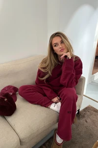 jogger-maroon-3.thumb.jpg.a2de44cd6bc75e3a16b017e37abcb0c9.jpg