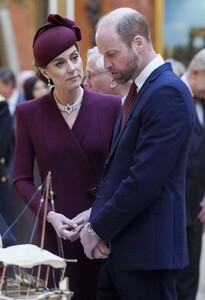 kate-middleton-welcomes-amir-of-qatar-12.03.2024-8.jpg