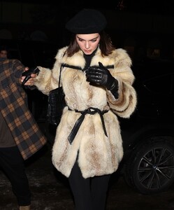 kendall-jenner-rocks-balenciaga-fox-coat-during-luxe-aspen-dinner-date-0.jpg