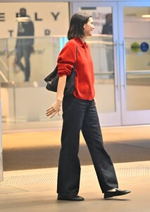 kendall-jenner-s-head-to-toe-the-row-look-proves-quiet-luxury-is-here-to-stay-1.jpg
