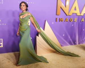 kerry-washington-at-naacp-awards-in-los-angeles-03-16-2024-5.jpg