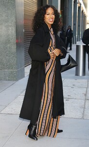 kerry-washington-spotted-leaving-the-view-in-nyc-12.18.2024-6.jpg