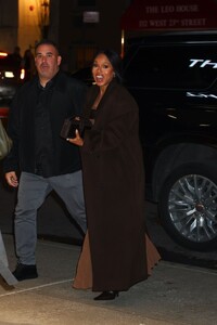 kerry-washington-stuns-in-all-brown-outfit-at-the-six-triple-eight-screening-12.17.2024-0.jpg