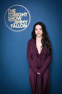 mikey-madison-attends-the-tonight-show-starring-jimmy-fallon-01.08.2025-2.jpg