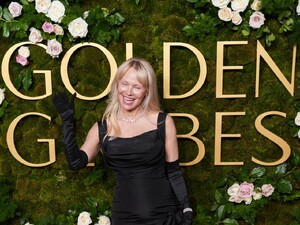 pamela-anderson-s-diamond-drenched-golden-globes-look-marks-return-to-old-hollywood-glamour-5.jpg