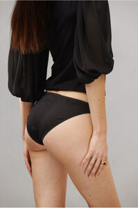 panties-mimi-black-silk-cadolle.thumb.jpg.15cb37059aca3ecb6b243f07e9852975.jpg