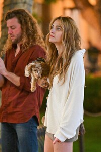 paris-jackson-and-music-producer-justin-long-spend-time-together-in-la-oct-24-4.jpg