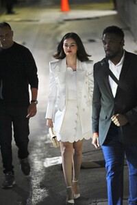 selena-gomez-smiles-leaving-jimmy-kimmel-live-01.06.2025-3.jpg