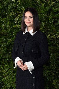 selena-gomez-sparkles-at-chanel-luncheon-after-golden-globe-nod-3.jpg