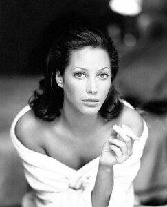 turl bw backstage cleave robe cigarette 96eb0f07e05582ab849223577edd0e1a.jpg