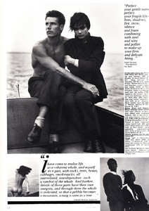 uk_vogue_dec_1982_26.thumb.jpg.1e66ffc4bf82f16058d093f3bec845fe.jpg