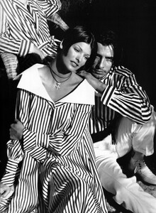 vogue-paris-november-1993-linda-evangelista-04.thumb.jpg.e555f7beeed808fd80f66f25492a1036.jpg