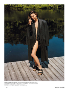 vogue-uk-2013-09-sep-310.thumb.png.9a95792bfccedfa75b0a8262e622caa6.png