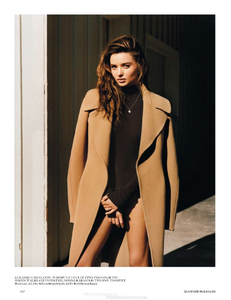 vogue-uk-2013-09-sep-318.thumb.png.783973b9ca62749c7683f4a4817e8403.png