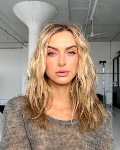 [2025.01.23] petradmakeup_474856044_18383510440110230_7571616515697715583_n.jpg