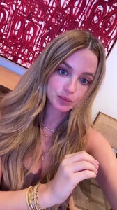 [2025.02.01] katelove_3558477325659699663.jpg