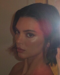 [2025.02.01] kendalljenner_475957450_18915884926044931_666884981403861219_n.jpg