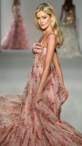 2025_02.01sherrihill_DFiPVLAJMxj.thumb.jpg.6f33fda25bbfbab17ba34da877c18c2c.jpg