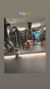 [2025.02.04] stellamaxwell_3560916499043181822.jpg