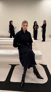 [2025.02.08] hoskelsa_3563618134395337791.jpg