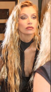 [2025.02.10] stellamaxwell_3564610935614618241.jpg