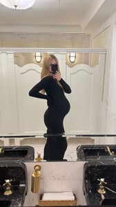 [2025.02.11] katelove_3566055669858930595.jpg