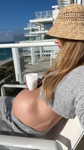 [2025.02.12] katelove_3566449477557948916.jpg