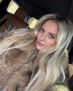 [2025.02.12] lindsaymariebrewer_476791409_18485149456023234_2115432411962839893_n.jpg