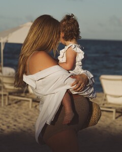 [2025.02.14] isalanaro_479189758_18486454846039497_3180416249007165070_n.jpg