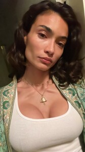 [2025.02.14] kellygale_3568395121892742610.jpg