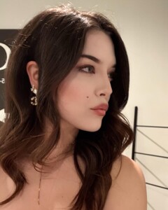 [2025.02.17] heylaurensummer_479709204_18392416816129844_3107696542864521394_n.jpg